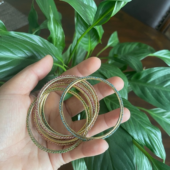 Multicolor Beautiful Bangles - Picture 5 of 6